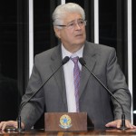 Senador Roberto Requião (PMDB-PR) destaca relatório que aponta má gestão de Bernardo Figueiredo na Agência Nacional de Transportes Terrestres (ANTT)