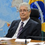 Senador Roberto Requião (PMDB-PR) preside reunião da Representação Brasileira no Parlamento do Mercosul (Parlasul) para debater as relações comerciais entre Brasil e Argentina